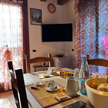 Apartment Il Giardino Di Bronto-lo Crosare